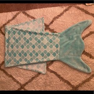 Mermaid tail blanket